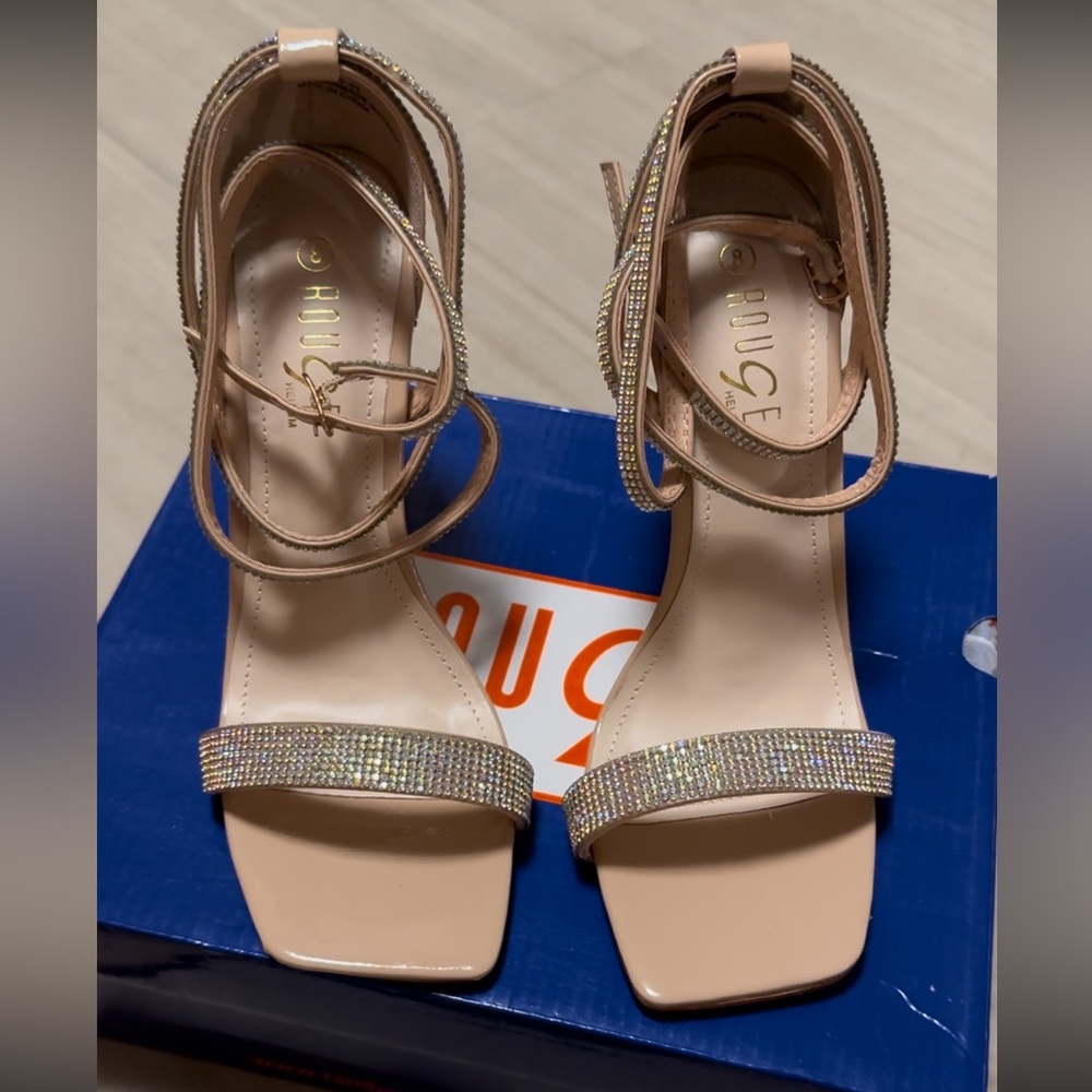 Rhinestone, nude color shoes